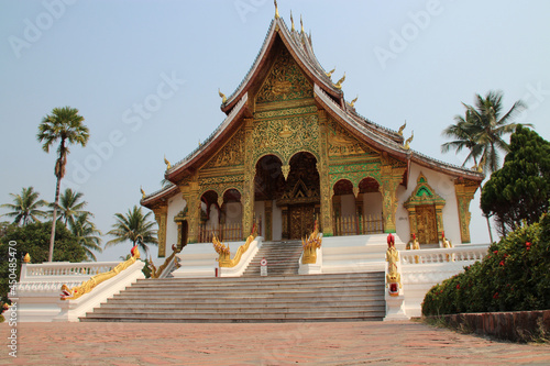 Wallpaper Mural buddhist temple (haw pha bang) in luang prabang (laos)  Torontodigital.ca