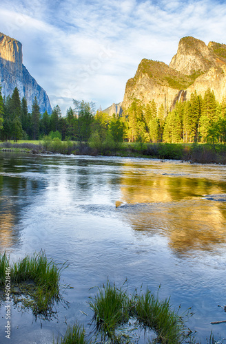 Canvas Print Evening in Yosemite valley