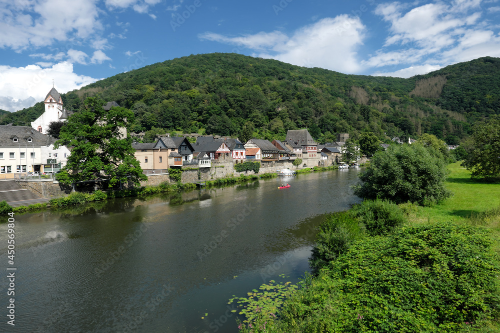 Dausenau in der Verbandsgemeinde Bad Ems-Nassau in Rheinland-Pfalz - Idyllischer Ort an der Lahn - Stockfoto