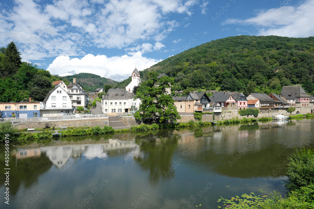 Dausenau in der Verbandsgemeinde Bad Ems-Nassau in Rheinland-Pfalz - Idyllischer Ort an der Lahn - Stockfoto