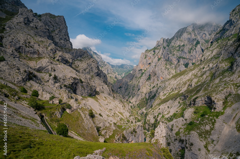 Obraz premium landscape in the mountains in Ruta del Cares, León