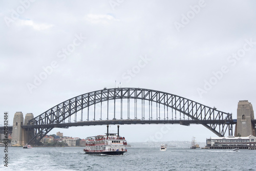 city harbour bridge © Laurence
