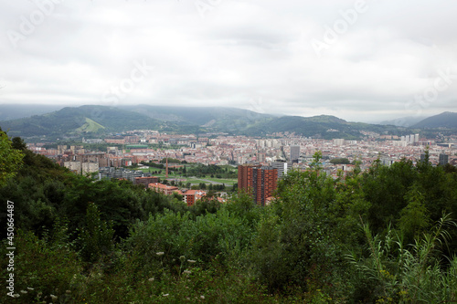 Fototapeta Naklejka Na Ścianę i Meble -  Bilbao seen from a hill