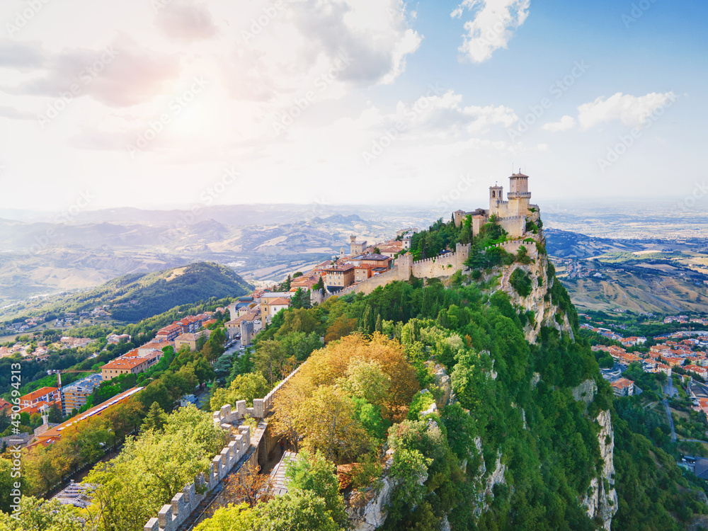 Obraz na płótnie Rocca della Guaita, the most ancient fortress of San Marino, Italy. w salonie