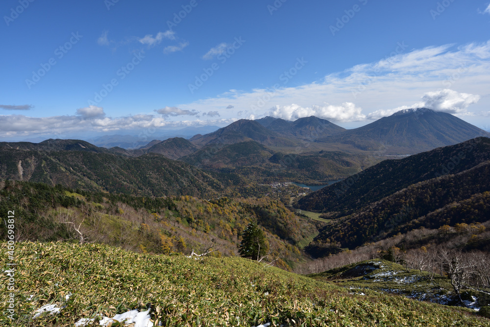 Fototapeta premium Climbing from Nikko Yumoto to Mount shirane, Tochigi, Japan 