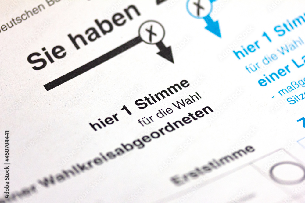Deutschland, Sonntag, 26. September 2021, Wahlzettel für Bundestagswahl