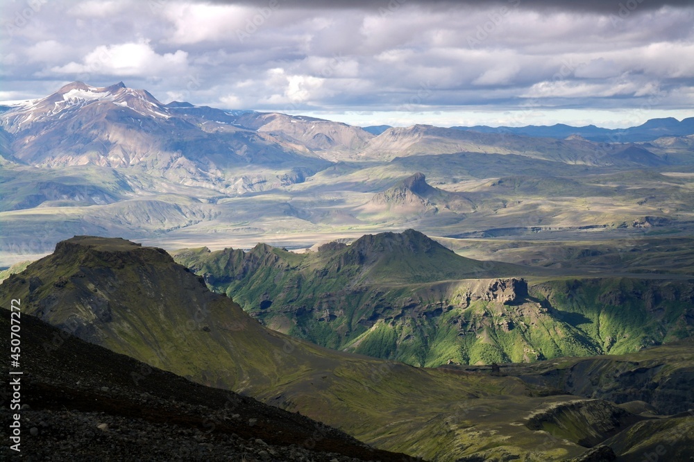 Fimmvörðuháls Hike - descending to Thorsmork (Þórsmörk)