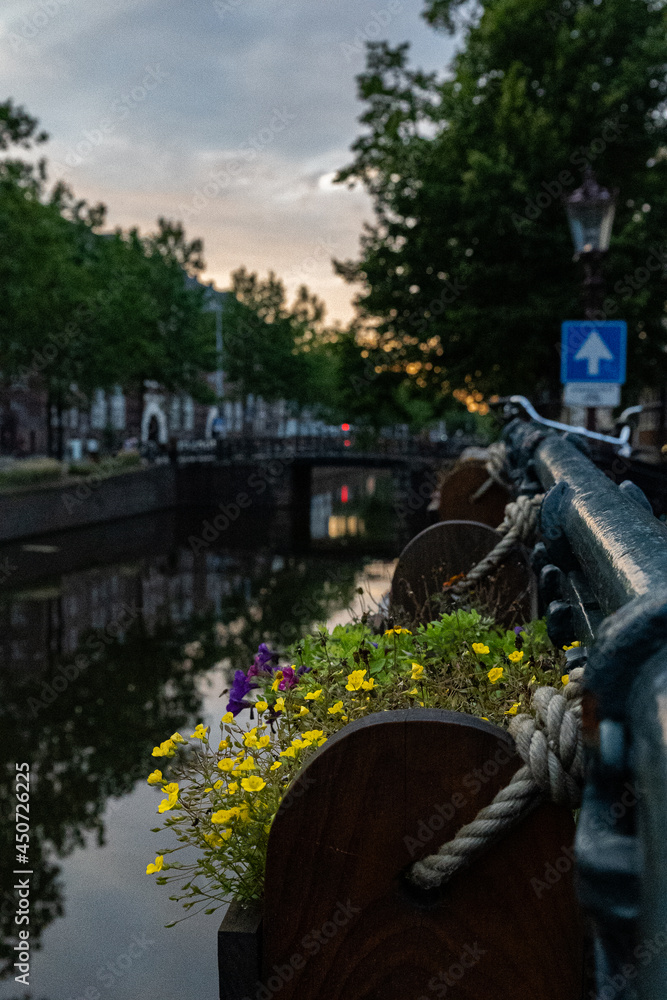 Obraz premium Amsterdam Sunset Canal