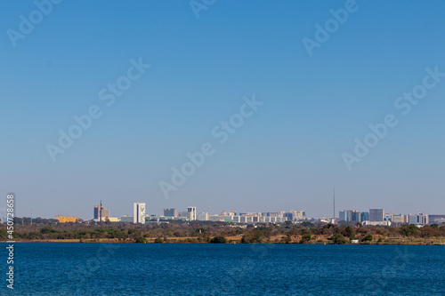 Brasília vista do Lago Paranoá. © Raulzito Moura