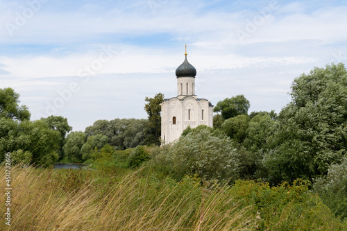 The Church of the Intercession of the Holy Virgin on the Nerl River or "Pokrova na Nerli". Bogolubovo near Vladimir, Russia © dimamoroz
