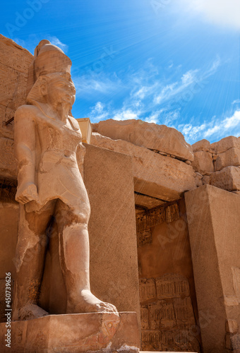 Wallpaper Mural Luxor was the ancient city of Thebes, the great capital of Upper Egypt during the New Kingdom, and the glorious city of Amun, later to become the god Amun-Ra.  Torontodigital.ca