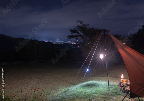 八ヶ岳を望むキャンプの夜