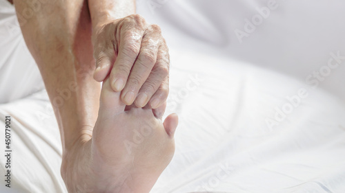 Numbness in the toes as a side effect of vaccination