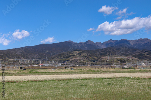 富士市中里付近の農地と愛鷹山（静岡県富士市） photo