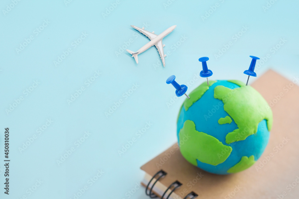 Naklejka premium planning to travel around the world concept