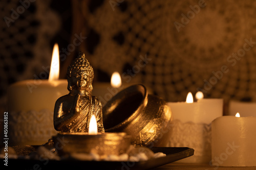 image with aromatic candles to meditate in harmony