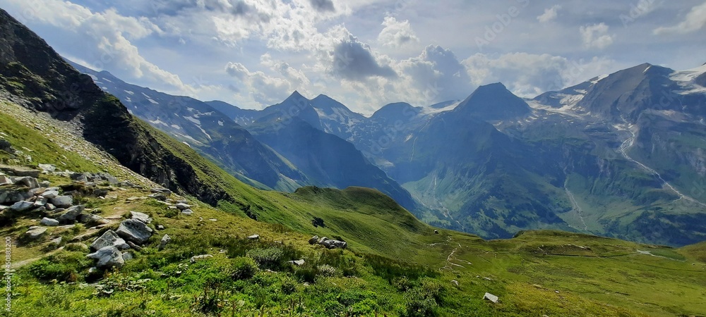 Fototapeta premium landscape in the mountains