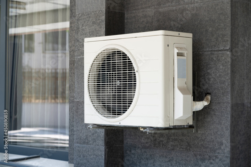 Obraz na płótnie Air Conditioner And Heat Pump