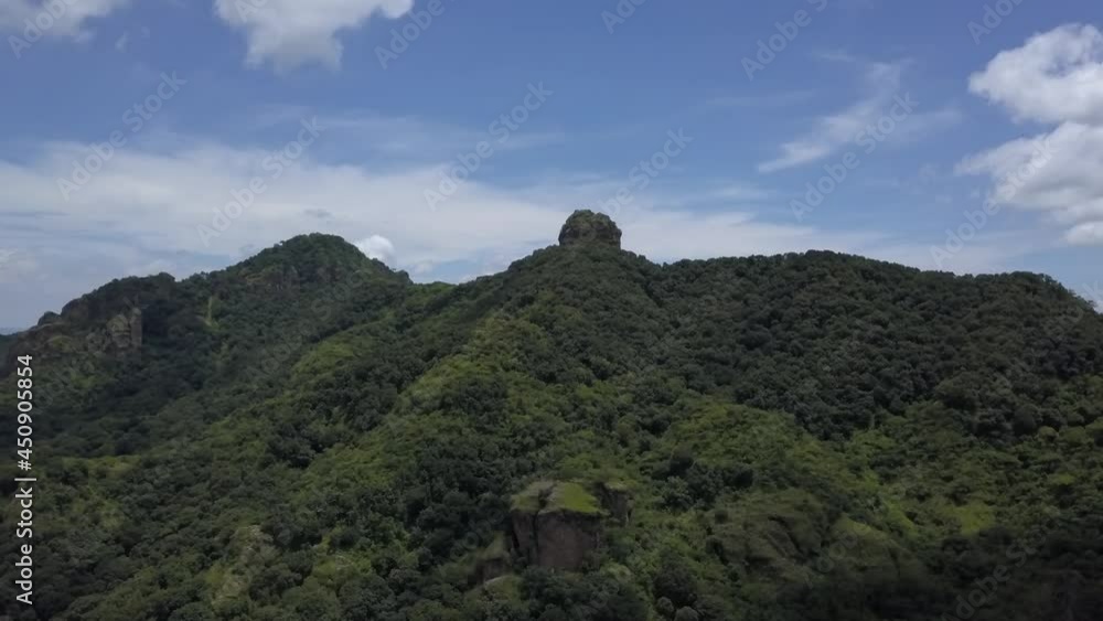 Cerro chalchi en Tepoztlán Morelos, Mexico Cerro chalchi en Tepoztlán Morelos, Mexico