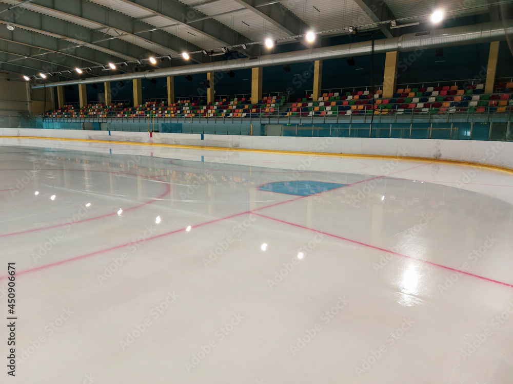 Obraz premium prepare hockey fields for training