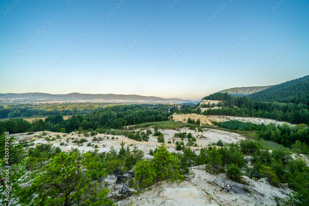 The sand hills in Saalfeld are not only a testament to the regional industrial history, where sand and sandstone were mined in the 19th and 20th centuries The sand hills in Saalfeld are not only a testament to the regional industrial history, where sand and sandstone were mined in the 19th and 20th centuries