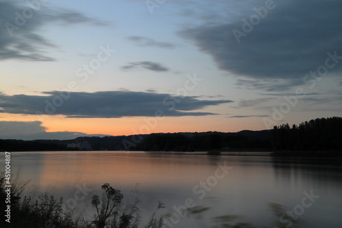 Sonnenuntergang über der Donau © Felix
