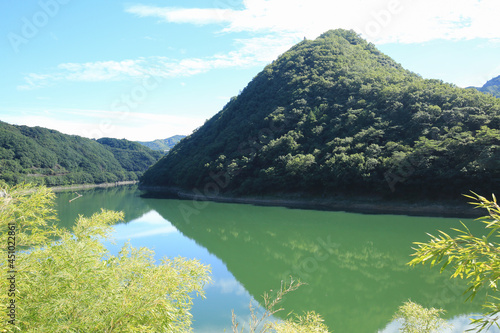 愛媛県大洲市 鹿野川ダムの風景