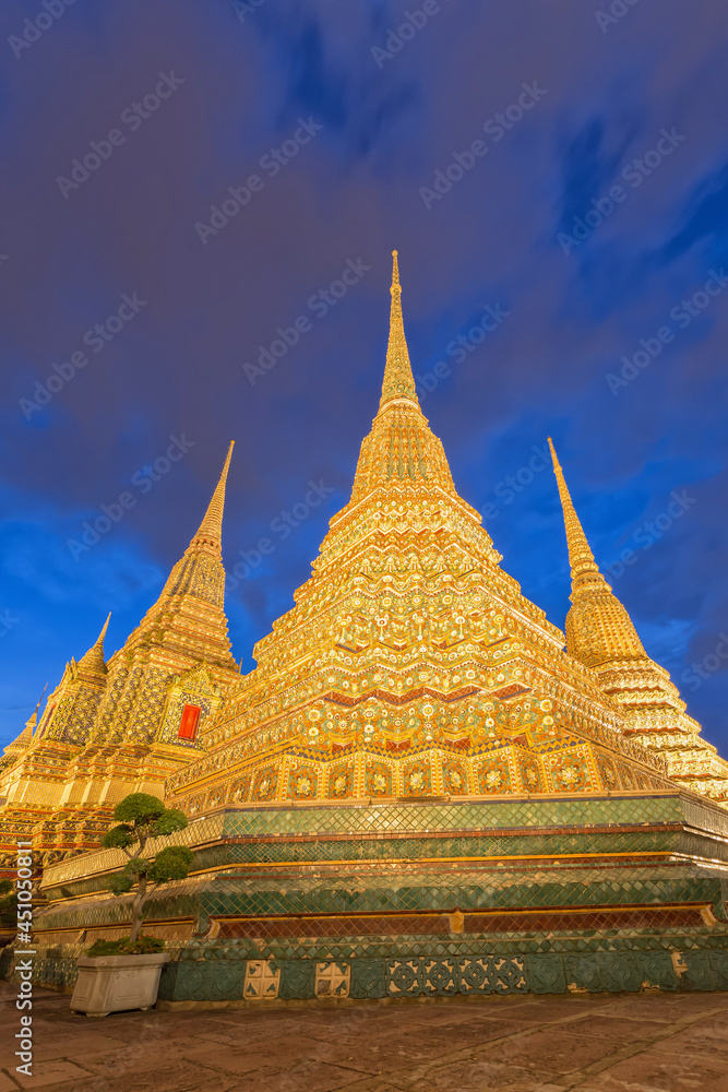 Fototapeta premium temple twilight