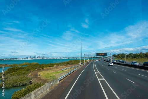 ニュージーランドのオークランドの観光名所を観光している風景 Scenery of sightseeing in Auckland, New Zealand. © Hello UG