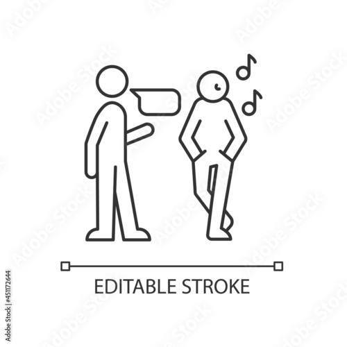 Inattentive listening linear icon. Lacking eye contact. Distracted listener. Making judgments. Thin line customizable illustration. Contour symbol. Vector isolated outline drawing. Editable stroke