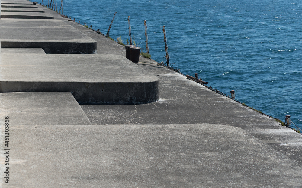 Fototapeta premium steps to the sea