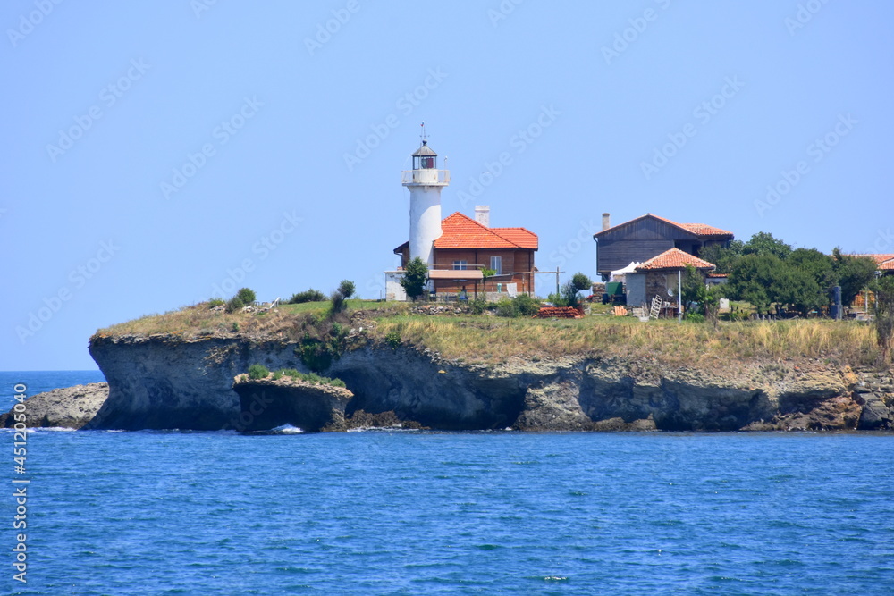 Wyspa i Klasztor świętej Anastazji na Morzu Czarnym w Bułgarii 