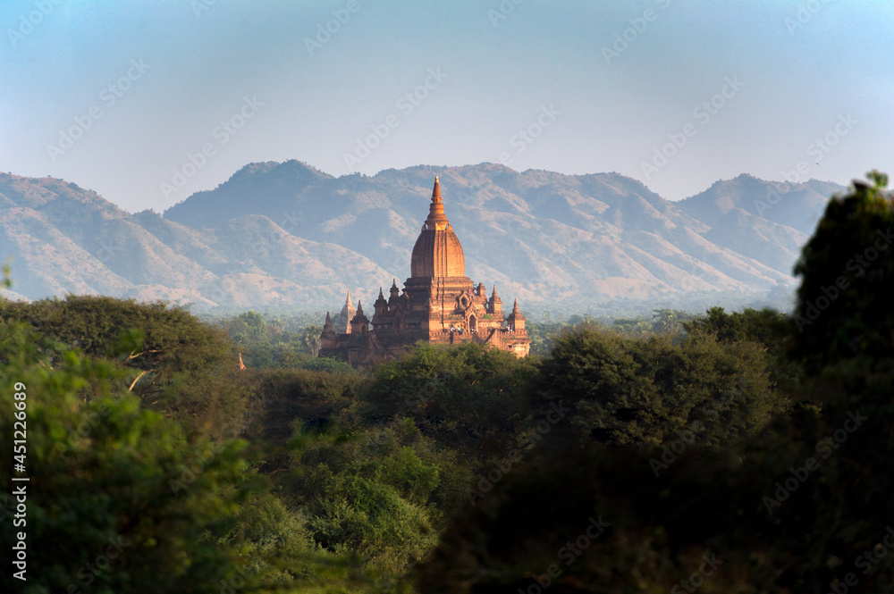 Myanmar (ex Birmanie). Bagan, Mandalay region. The historic plain of Bagan with there old temples