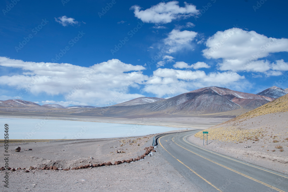 Ruta de los Salares - Desierto de Atacama - Chile Ruta de los Salares - Desierto de Atacama - Chile