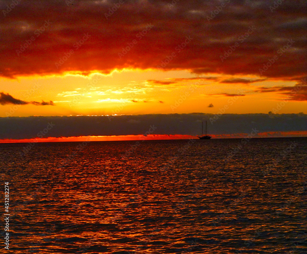 Sunset Gallapagos 