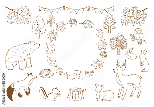 秋の森と動物たちのイラストセット　手描き線画