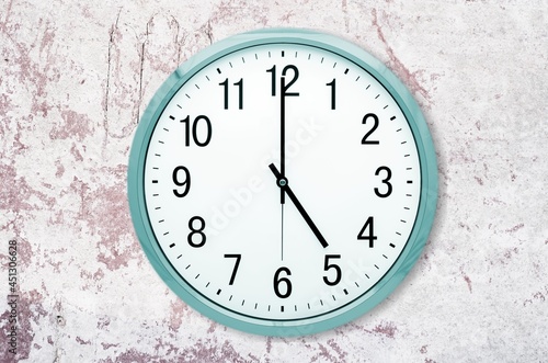 Wallpaper Mural Clock. Torontodigital.ca