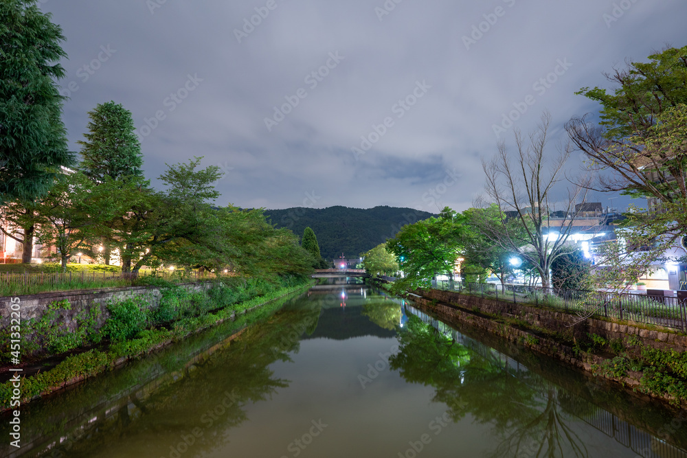 Fototapeta premium 夜の川