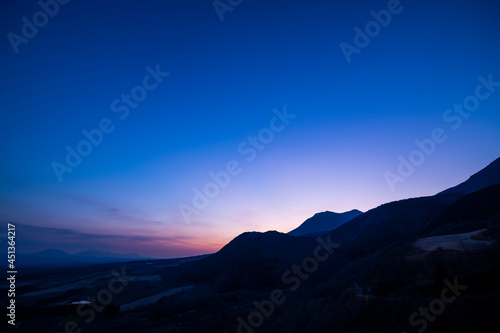久住高原の夕景（大分県 九重連山）