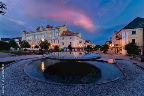 Obraz na płótnie Night photography of famous Czech spa town Františkovy Lázně (Franzensbad) near historical city Cheb - Czech Republic, Europe w salonie