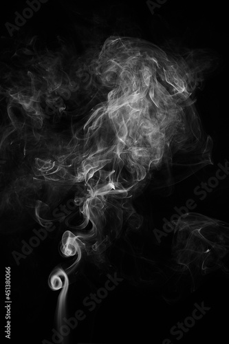 Fototapeta Naklejka Na Ścianę i Meble -  movement of smoke on black background, smoke background, abstract smoke on black background