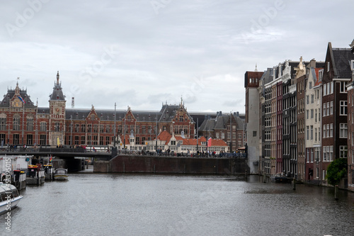 Old Historical Houses At The Canal Around Damrak Amsterdam The Netherlands 16-8-2021