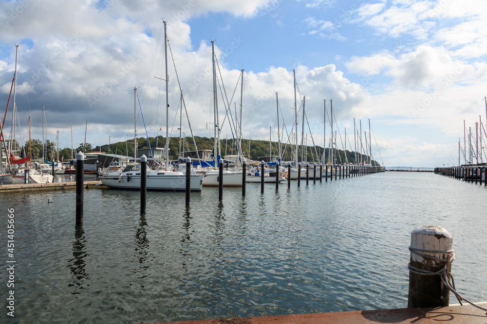 Obraz premium Am Yachthafen in Lauterbach auf der Insel Rügen
