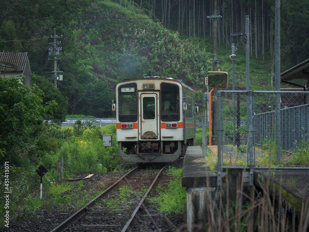 Naklejka premium 三重県 伊勢奥津駅