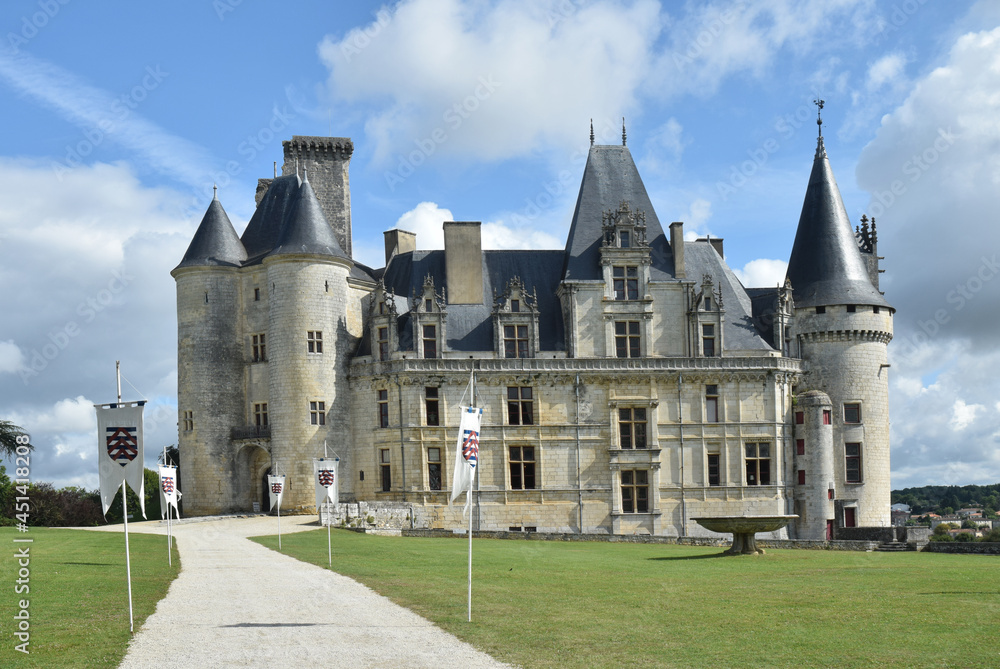 La Rochefoucauld-en-Angoumois, Charente, Nouvelle-Aquitaine, le château.