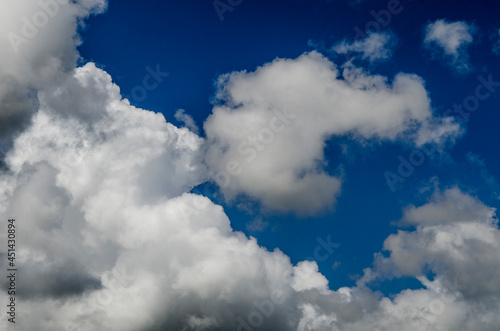 Ciel et nuages © VILLAREAL L.