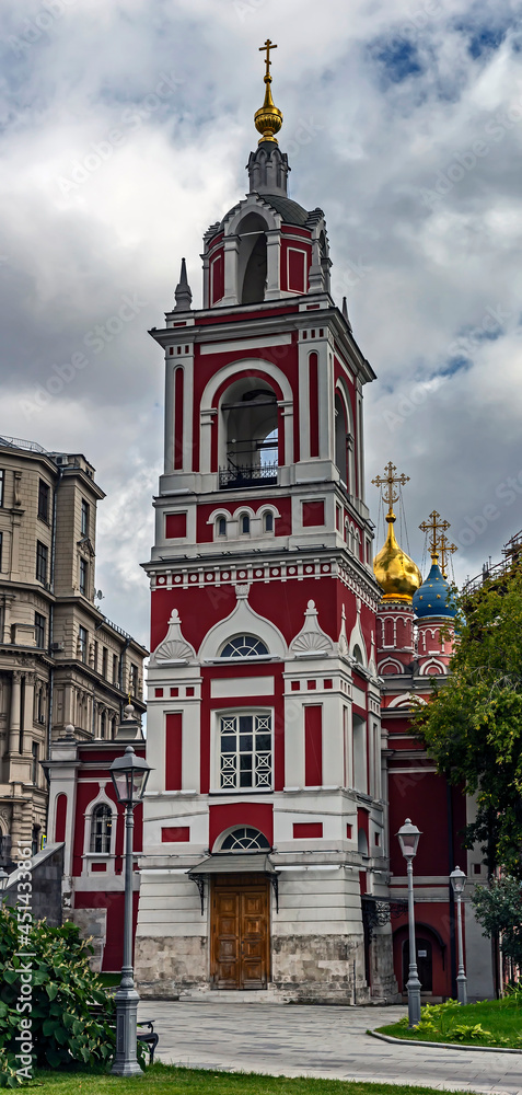 Obraz premium Bell tower of St. George and Protection of the Virgin church in Moscow, Russia. Year of construction - 1810