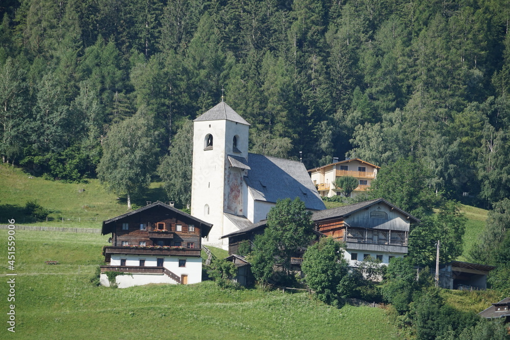 Rund um Matrei in Osttirol: Niklauskirche bei Ganz