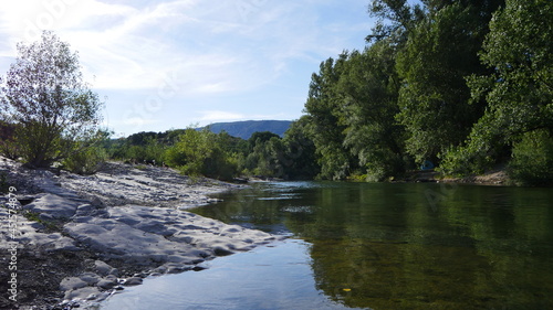 Bordure de rivi  re