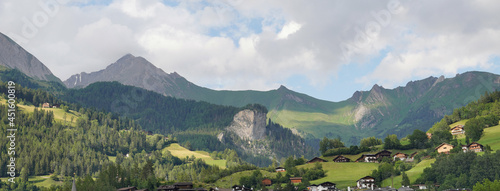 Matrei in Osttirol  Panoramablick mit dem Falkenstein